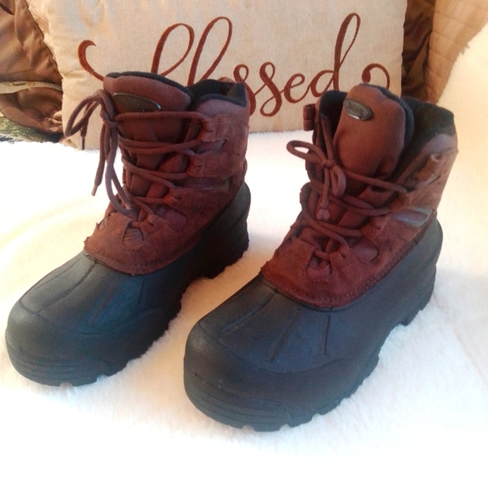 Northside women's leather insulated boots size 6